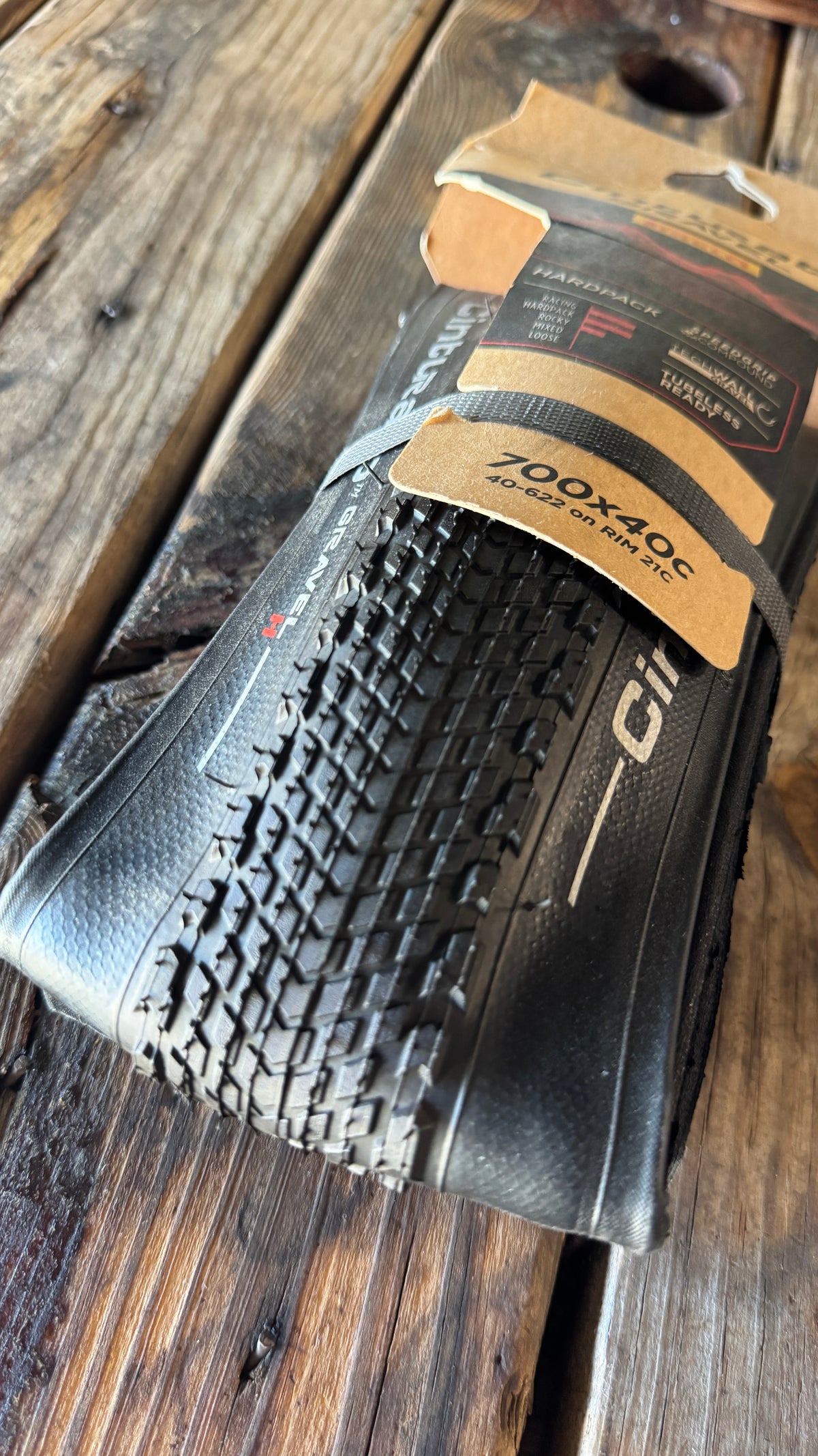 Pirelli Cinturato Gravel H Tire – 700×40 | Tubeless Ready | Black